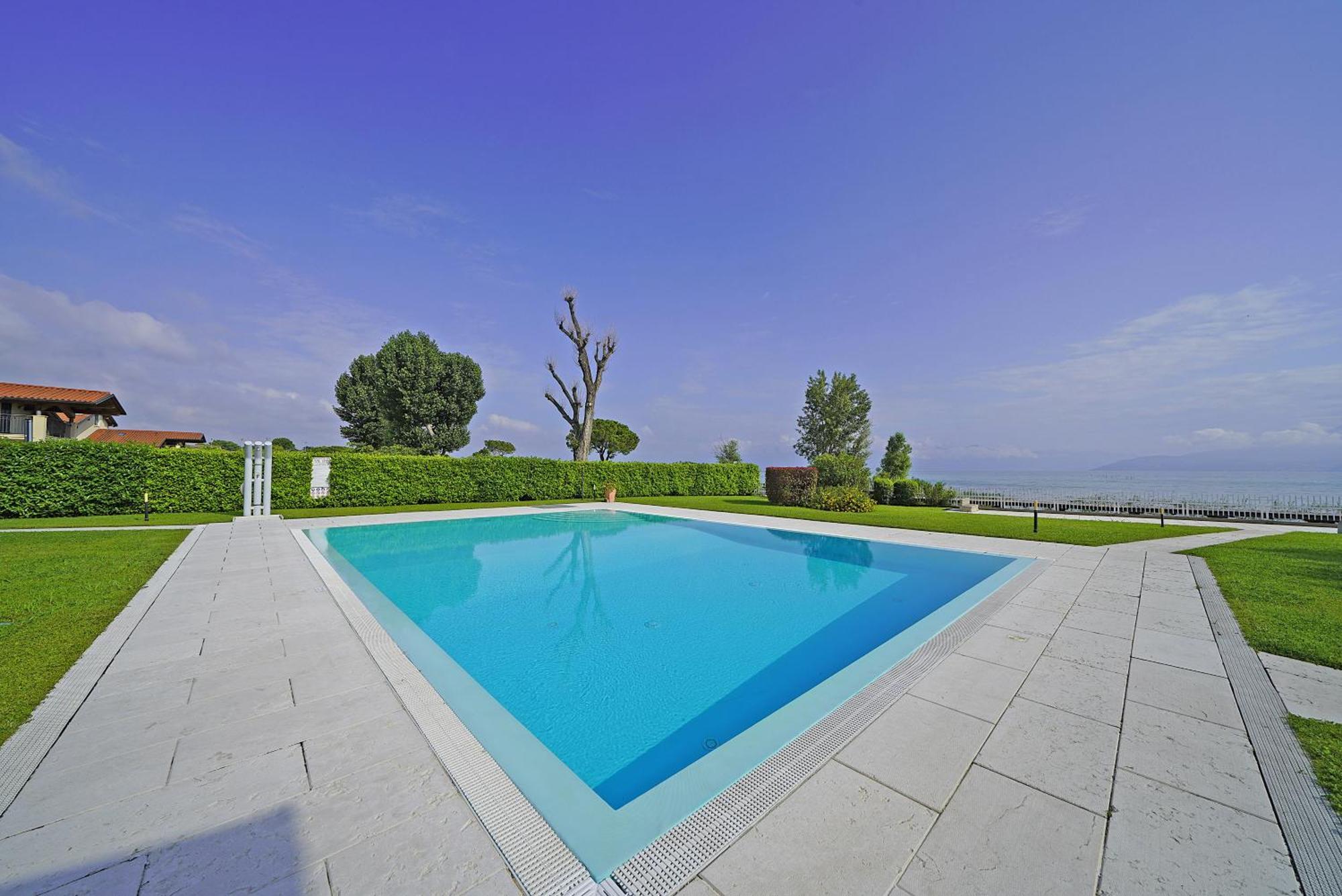Il Porticciolo P1-12 By Wonderful Italy Διαμέρισμα Σιρμιόνε Εξωτερικό φωτογραφία
